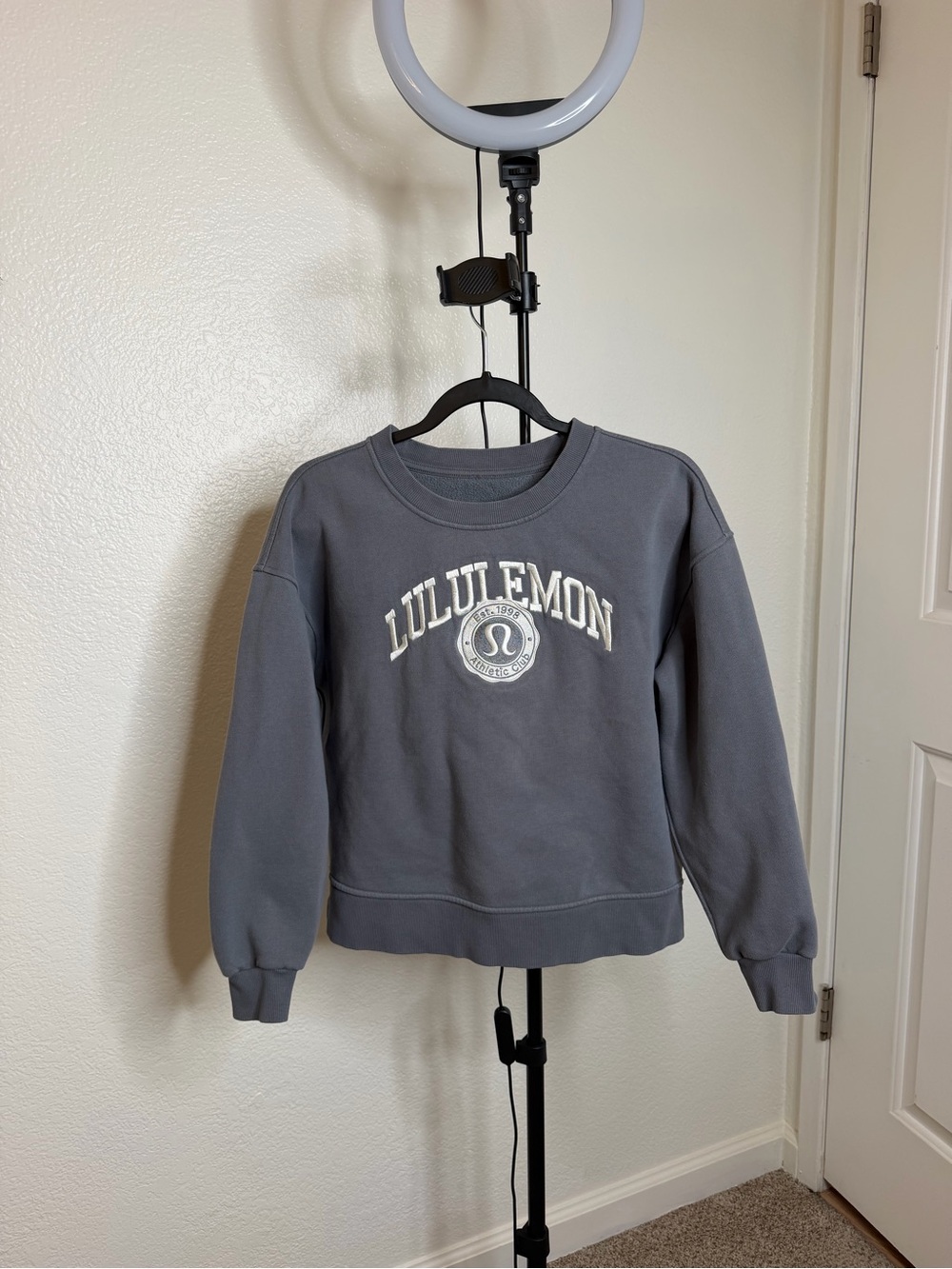 Lululemon Athletic Club Logo Crewneck Sweatshirt XS